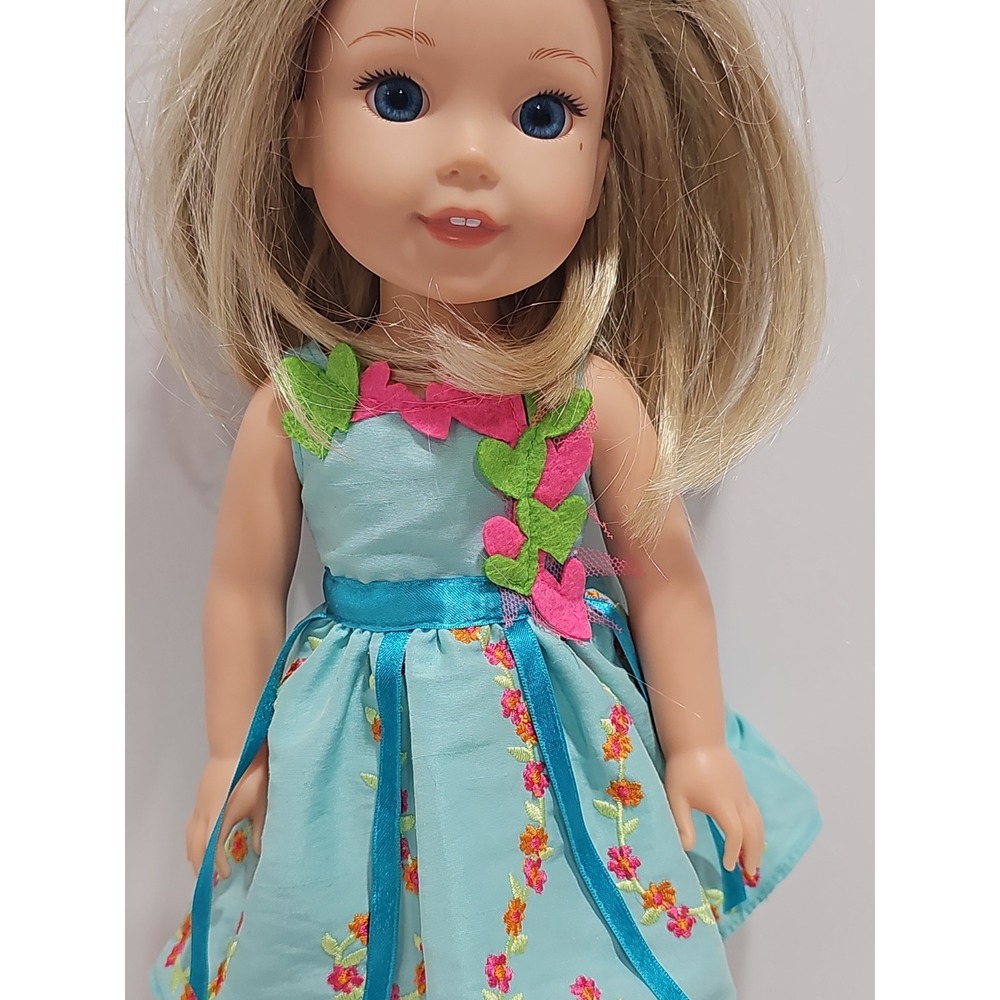 American Girl DOLL Dress & Shoes Blonde hair Blue Eyes "CAMILLE" Wellie Wishers - Picture 3 of 12